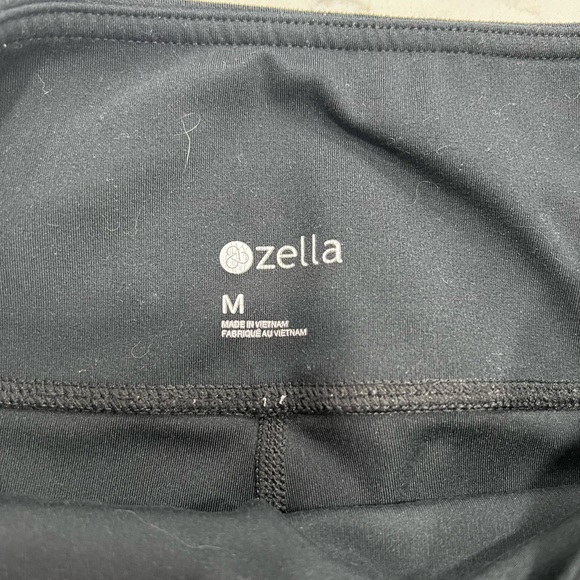 Zella size M black leggings with pockets! - Picture 3 of 3
